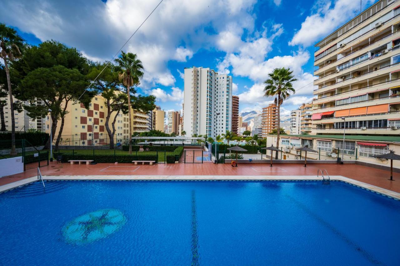 Beautiful 2 Bedroom In Parque Loix 3 Minutes Walk To The Beach Benidorm Exterior foto